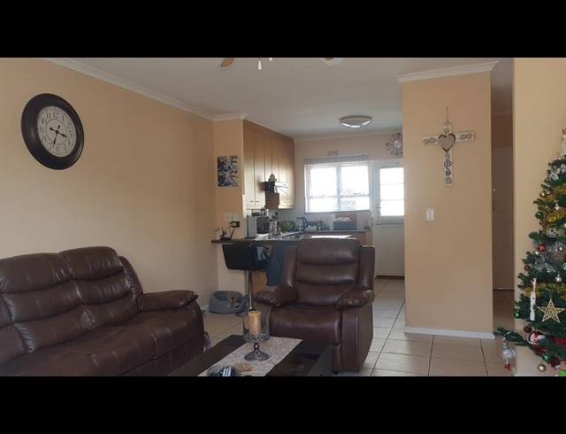 2 BEDROOM PROPERTY TO RENT IN SUNNINGDALE